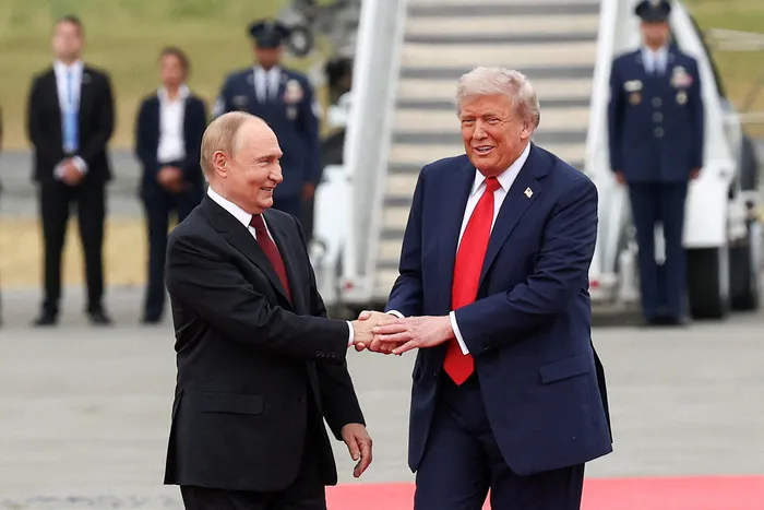 “Putin çox ağıllı oğlandır” - Tramp 